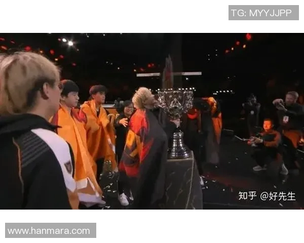 赛后分析:FPX与V5在团队协作中的优劣势对比与启示 赛后分析:FPX与V5在团队协作中的优劣势对比与启示