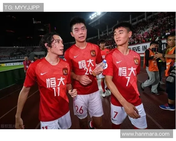 上海排球队速度之争引发热议球迷与专家观点碰撞分析 上海排球队速度之争引发热议球迷与专家观点碰撞分析