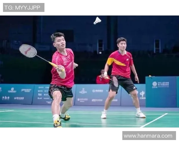 重庆羽毛球队战术解析:如何在比赛中发挥团队优势与个人技术 重庆羽毛球队战术解析:如何在比赛中发挥团队优势与个人技术