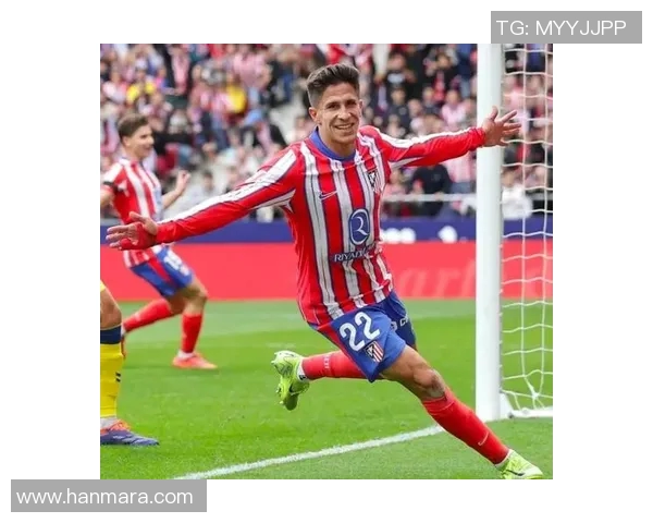 传奇球星的崛起与荣耀：探索世界顶级足球明星背后的故事与人生历程